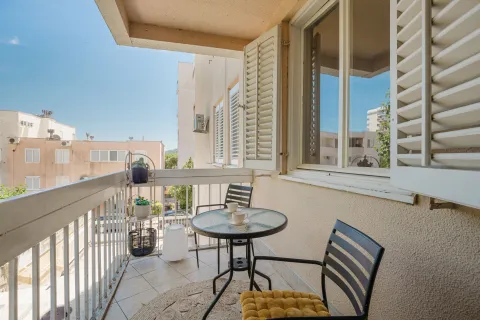 Rent, one bedroom apartment, 56m², Igalo, Herceg Novi - image 13