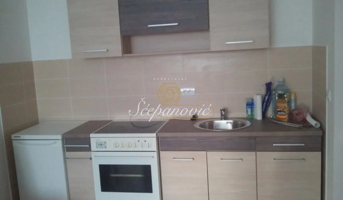 Prodaja, stan, 27m², Adamovićevo Naselje, Novi Sad Sve Podlokacije