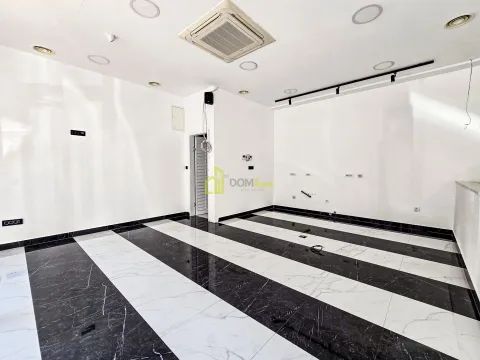 Rent, office space, 97m², City Kvart, Podgorica