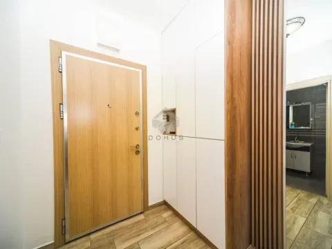 Prodaja, jednosoban stan, 46m², Stari Aerodrom, Podgorica - image 9