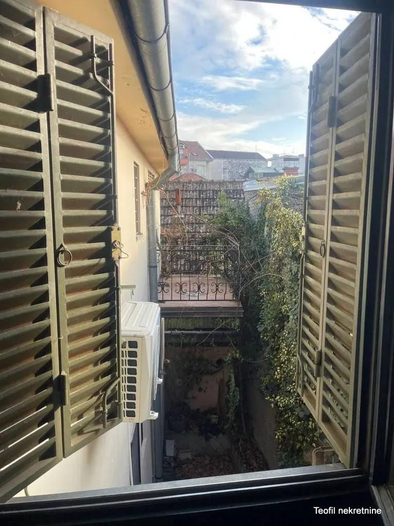 Rent, office space, 260m², Novi Sad, Srbija