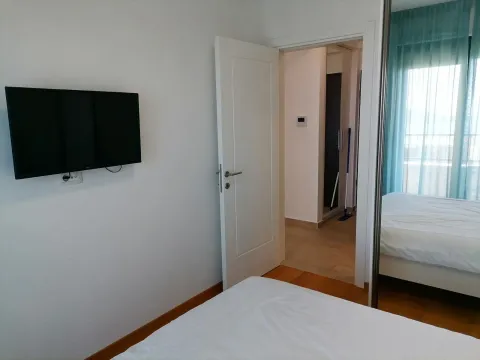 Rent, one bedroom apartment, 44m², Bečići, Budva - image 9