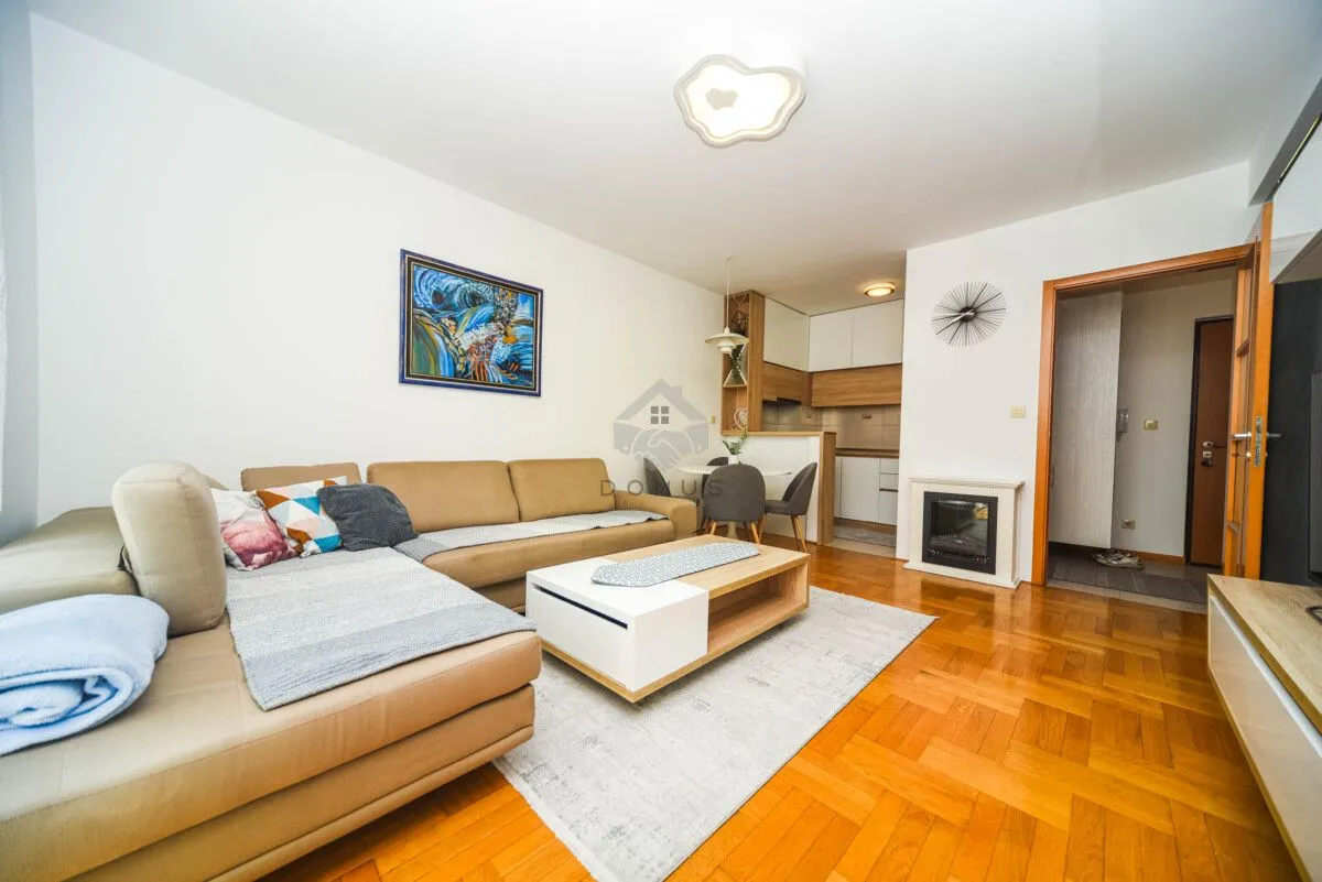 Rent, one bedroom apartment, 49m², Autobuska stanica, Podgorica
