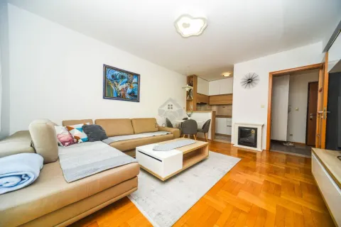 Rent, one bedroom apartment, 49m², Autobuska stanica, Podgorica - image 3
