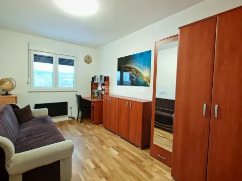 Sale, one bedroom apartment, 40m², Zvezdara Sve Podlokacije, Beograd - image 6