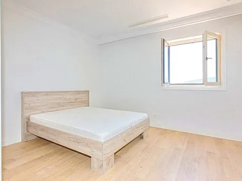Prodaja, stan, 74m², Tivat, Crna Gora - image 9