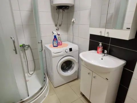 Rent, one bedroom apartment, 35m², Bečići, Budva - image 7