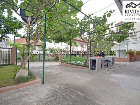 Sale, house, 285m², Đenovići, Herceg Novi - image 31