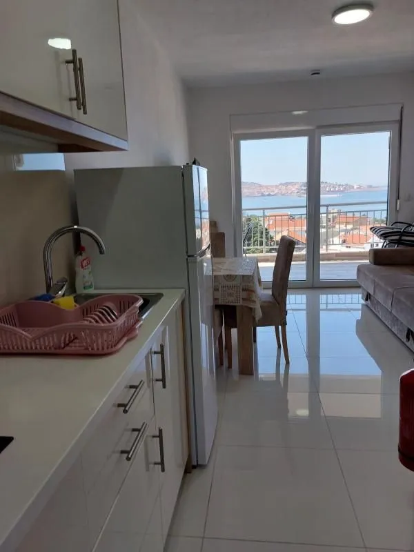 Rent, one bedroom apartment, 60m², Šušanj, Bar