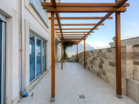 Prodaja, dvosoban stan, 74m², Dobrota, Kotor - image 7