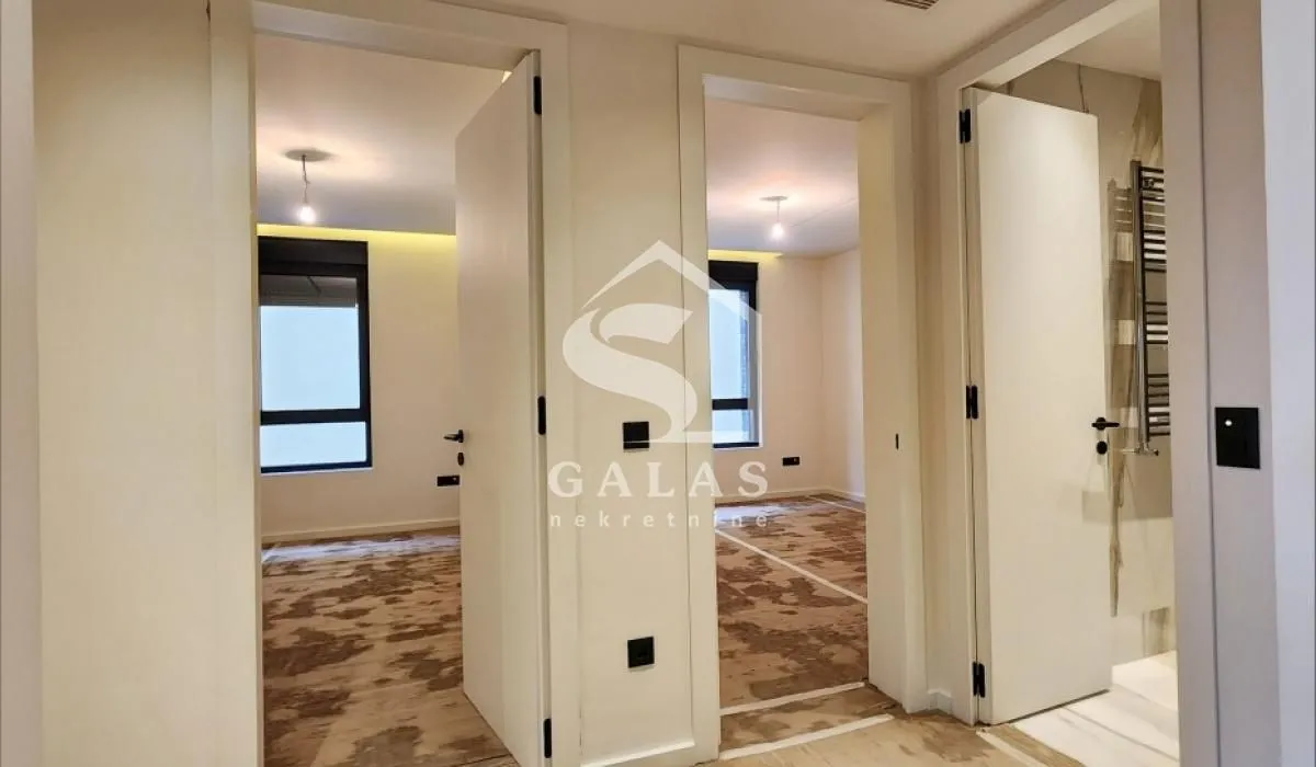 Prodaja, četvorosoban stan, 132m², Autokomanda, Voždovac Sve Podlokacije