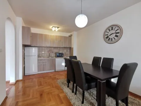 Rent, one bedroom apartment, 50m², Stari Aerodrom, Podgorica - image 4