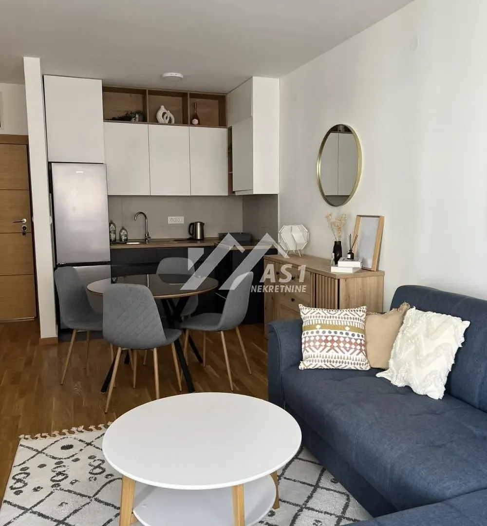 Izdavanje, dvosoban stan, 43m², Podbara, Novi Sad Sve Podlokacije
