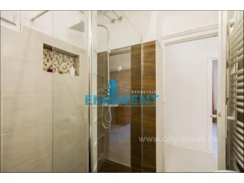 Rent, two bedroom apartment, 55m², Zeleni Venac, Beograd - image 10