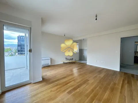 Izdavanje, dvosoban stan, 70m², Central Point, Podgorica - image 3