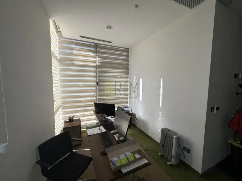 Sale, office space, 370m², Blok 9, Podgorica - image 7