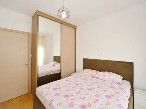 Daily-rent, two bedroom apartment, 60m², Budva okolina, Budva - image 5