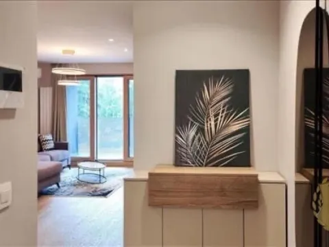 Izdavanje, dvosoban stan, 60m², Stari Merkator, Novi Beograd Sve Podlokacije - image 5