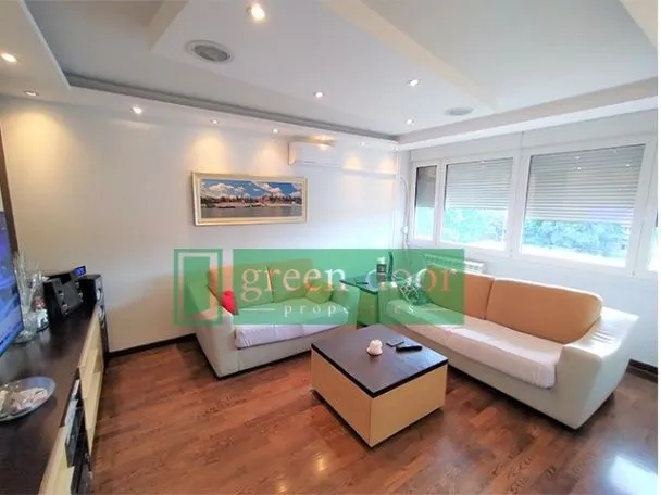 Prodaja, trosoban stan, 88m², Zemun Save Kovačevića, Zemun Sve Podlokacije