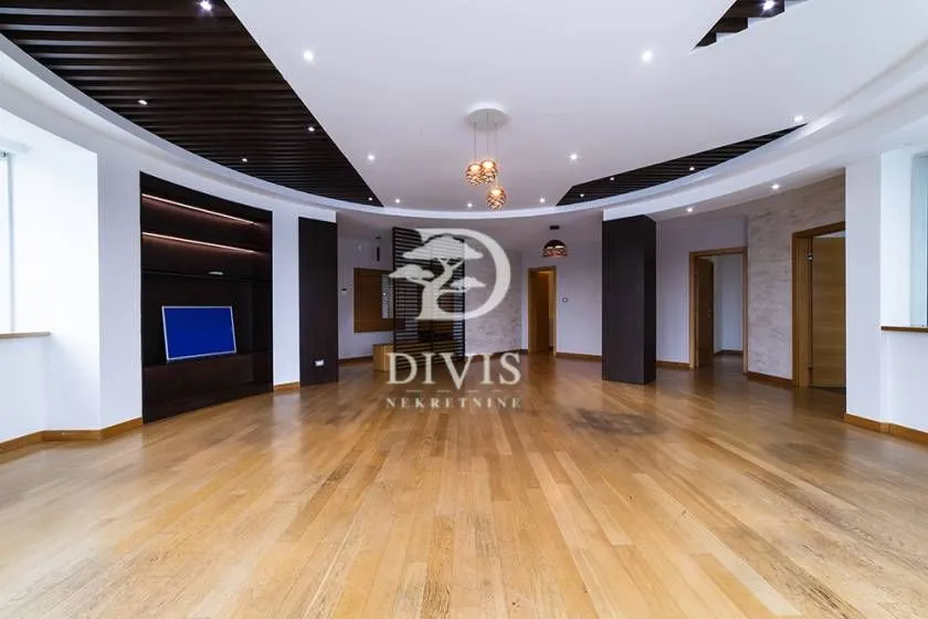 Sale, five bedroom apartment, 195m², Novi Beograd Blok 19, Novi Beograd Sve Podlokacije