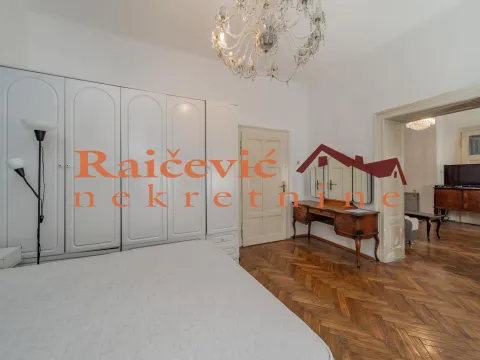 Rent, two bedroom apartment, 80m², Cvetni Trg, Vračar Sve Podlokacije - image 11