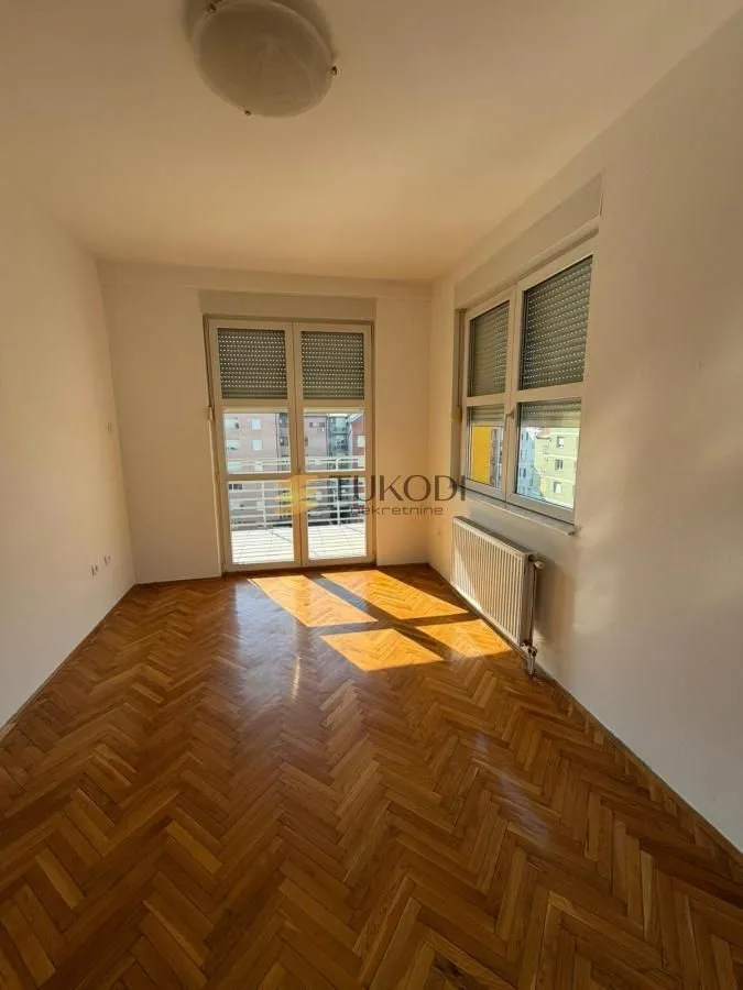 Sale, four bedroom apartment, 120m², Stari grad, Novi Sad