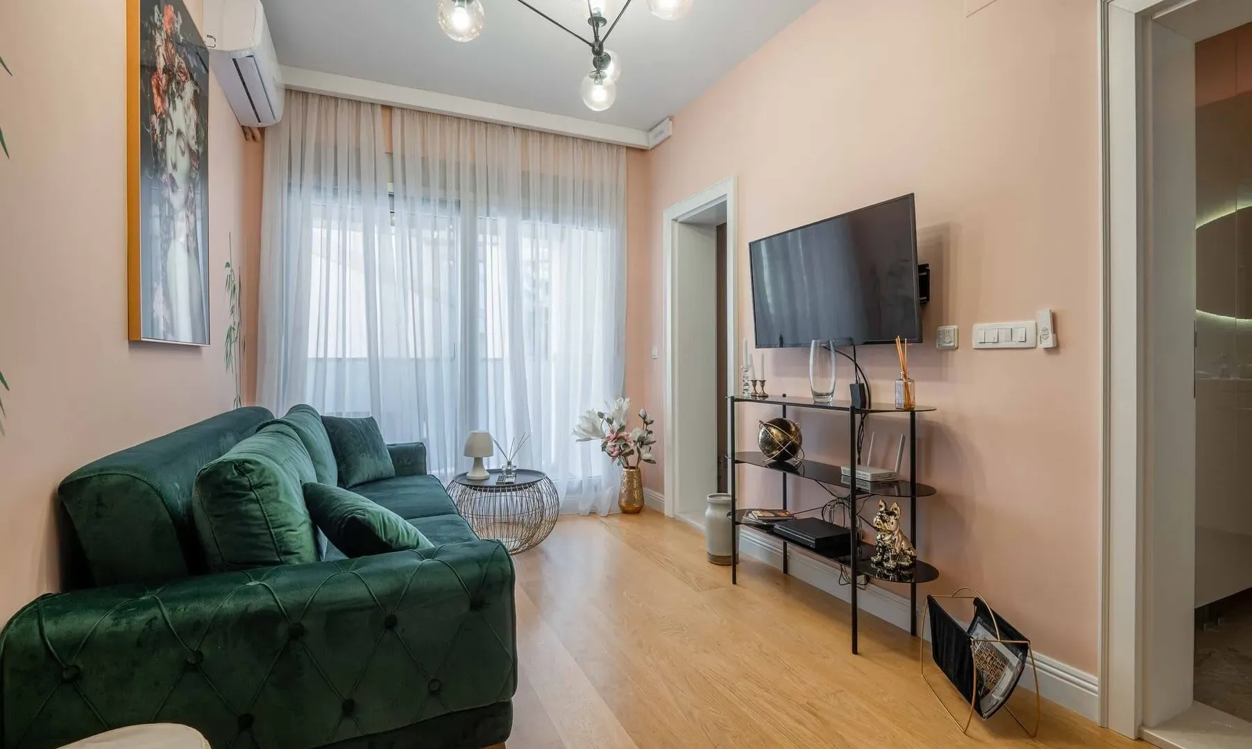 Sale, three bedroom apartment, 132m², Škaljari, Kotor