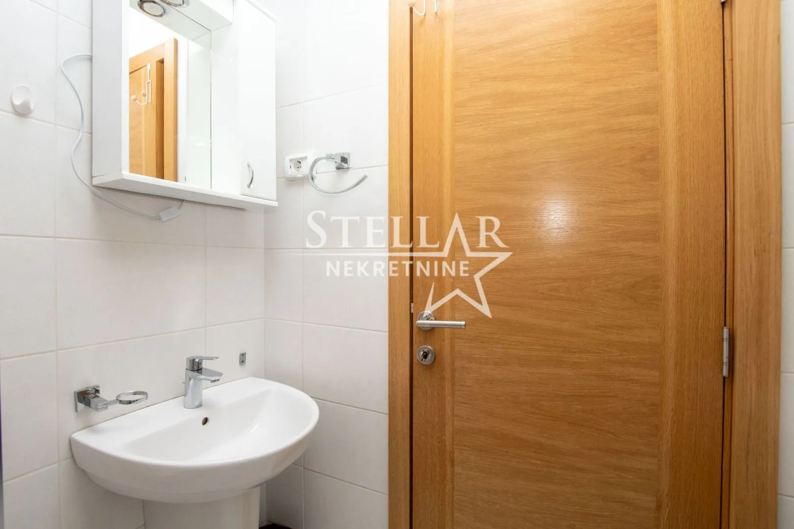 Izdavanje, jednosoban stan, 42m², City Kvart, Podgorica