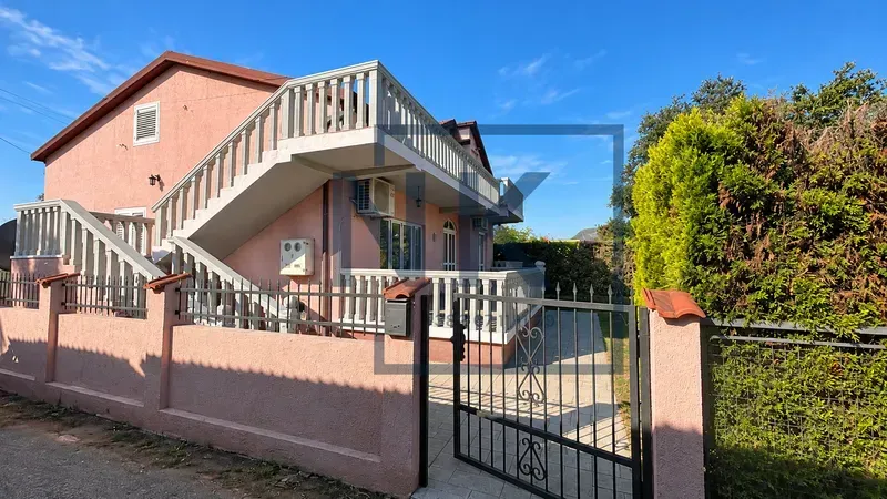 Rent, house, 200m², Donja Gorica, Podgorica