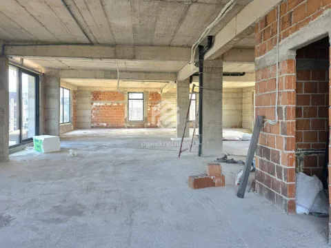 Rent, office space, 1100m², Donja Gorica, Podgorica - image 17