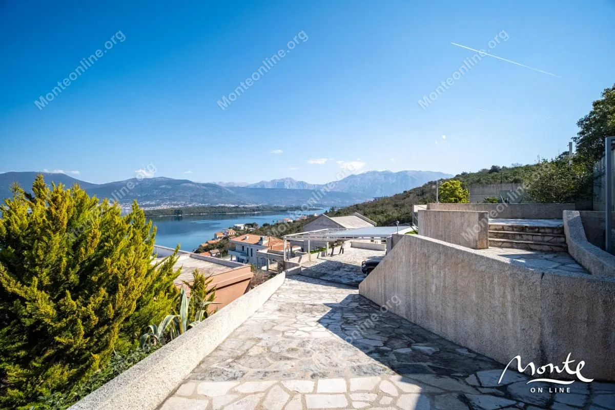 Prodaja, kuća, 770m², Krašići, Tivat