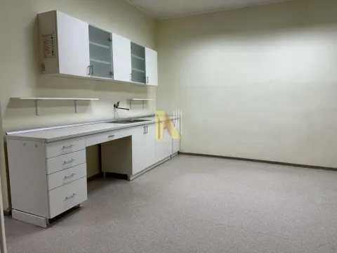Izdavanje, poslovni prostor, 105m², Grbavica, Novi Sad Sve Podlokacije - image 11