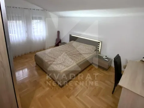 Izdavanje, kuća, 240m², Karaburško Polje, Podgorica - image 6