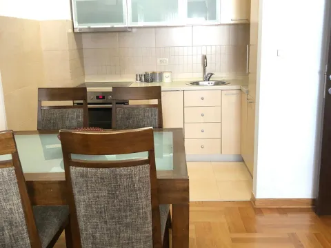 Prodaja, jednosoban stan, 44m², Stari Aerodrom, Podgorica - image 12