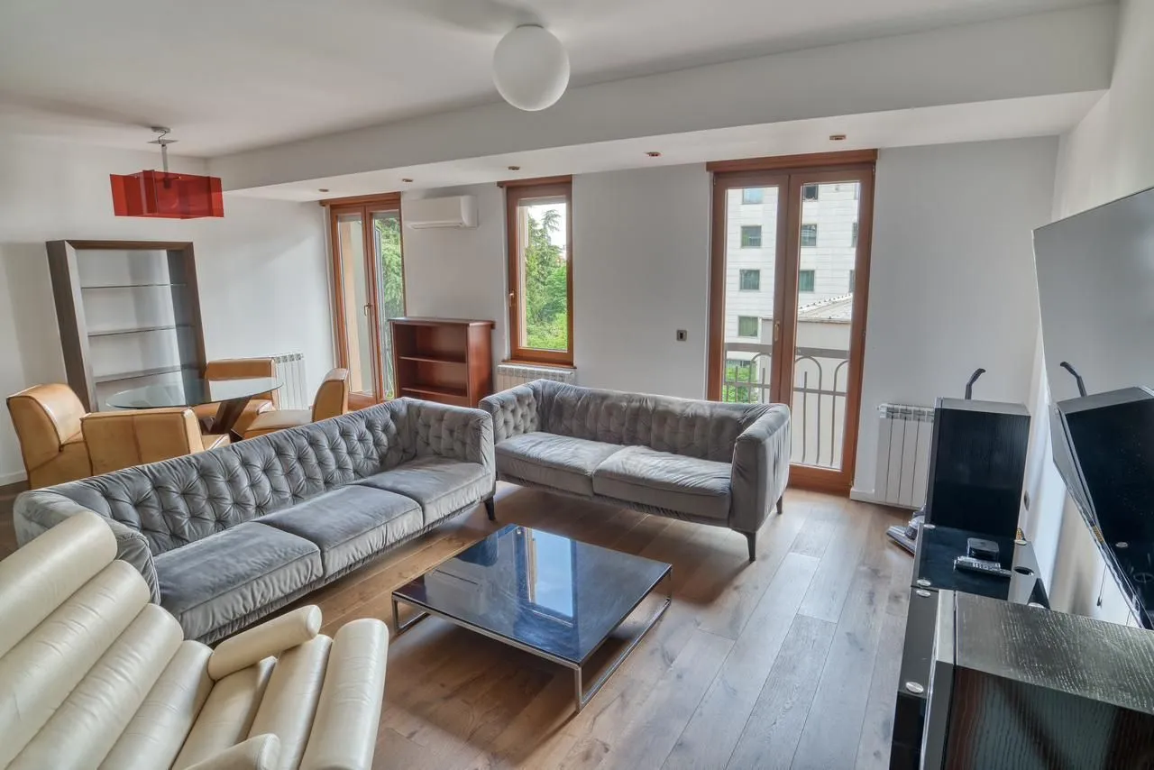 Izdavanje, stan, 90m², Centar, Podgorica