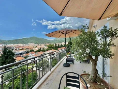 Izdavanje, dvosoban stan, 120m², Budva, Crna Gora - image 19