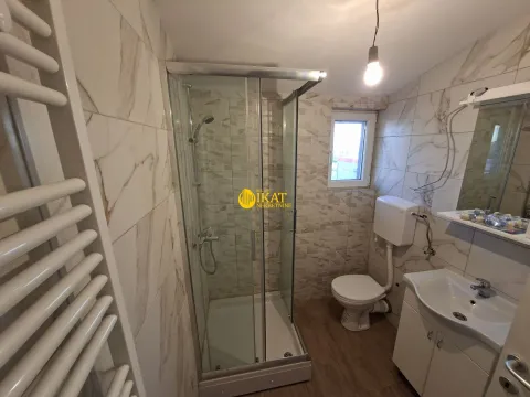 Rent, three bedroom apartment, 64m², Borča 1, Borča Sve Podlokacije - image 5