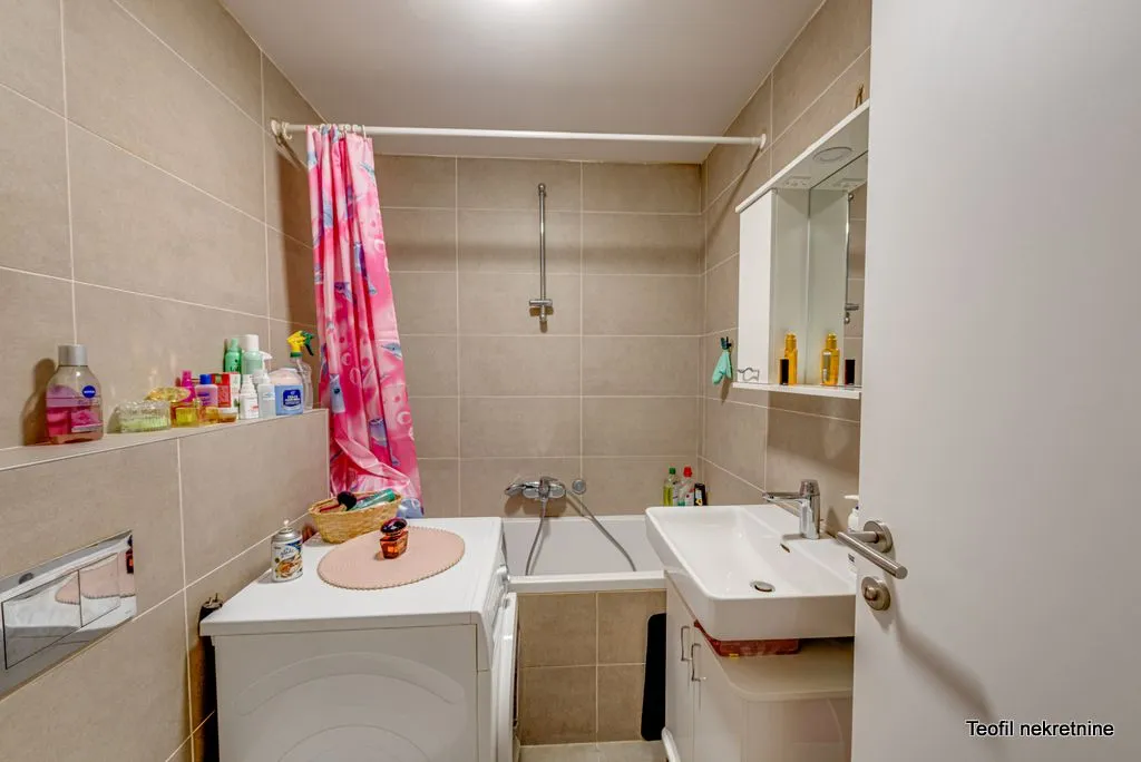 Sale, three bedroom apartment, 81m², Zemun Sve Podlokacije, Beograd
