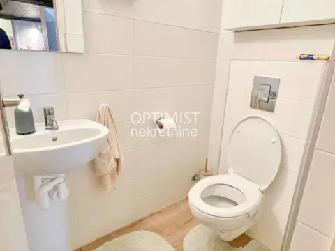 Izdavanje, četvorosoban stan, 91m², Slavija, Vračar Sve Podlokacije - image 12