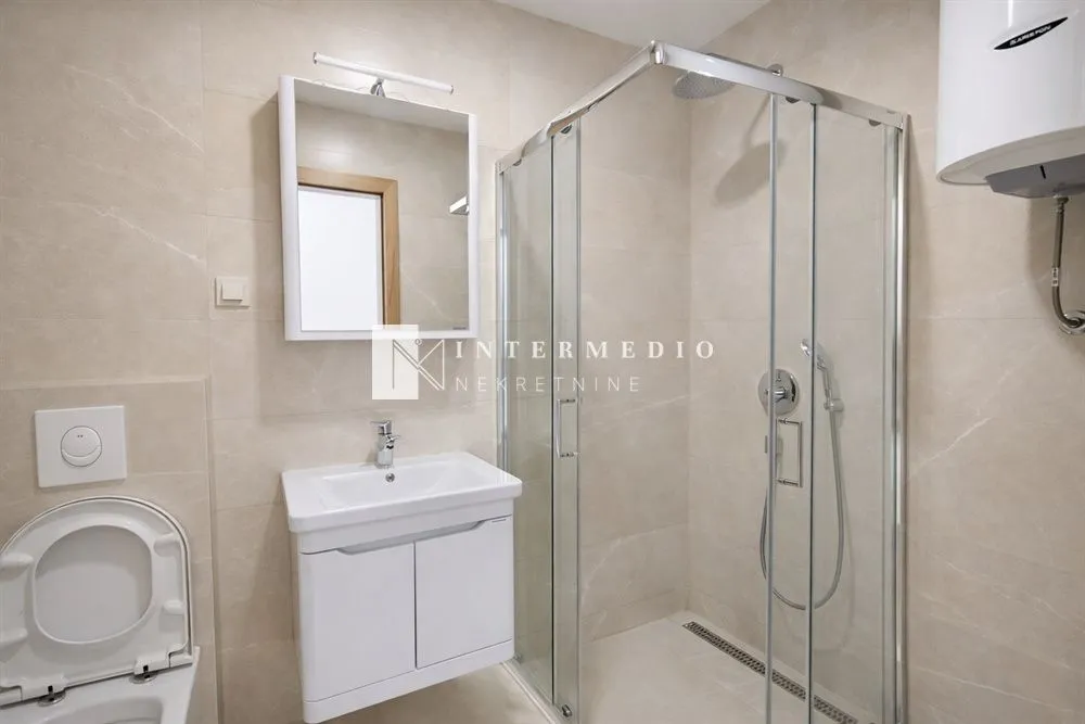 Prodaja, dvosoban stan, 87m², Baošići, Herceg Novi
