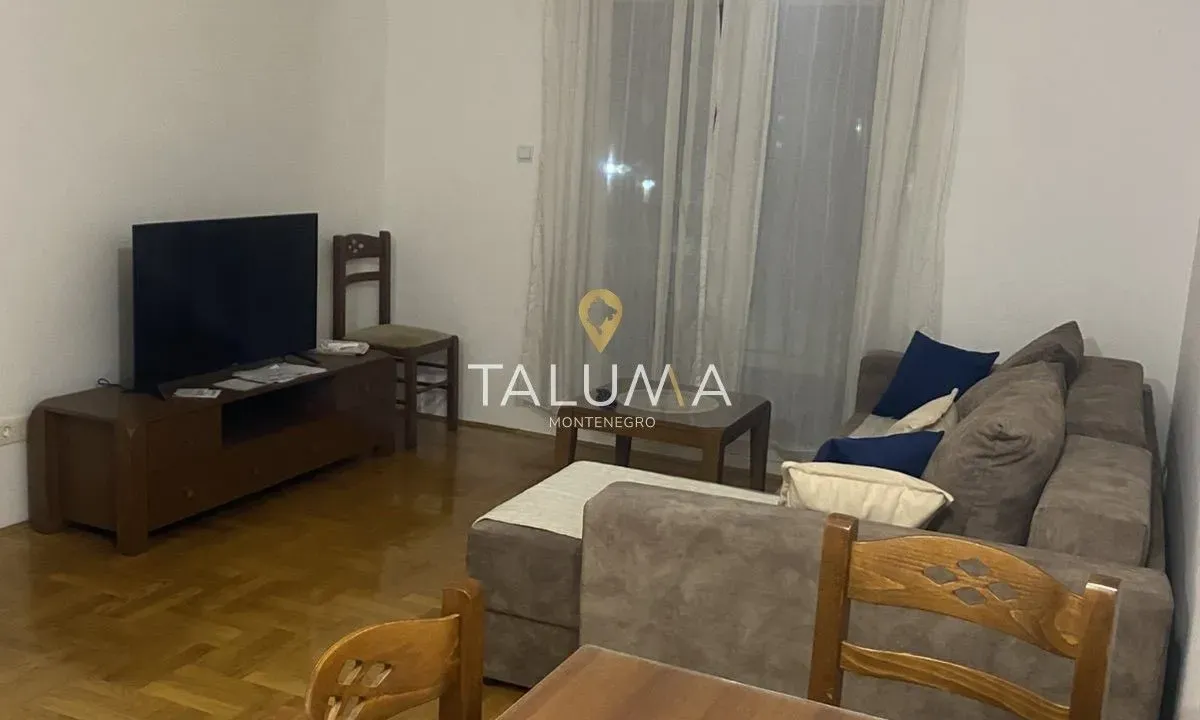 Izdavanje, jednosoban stan, 43m², Tuški Put, Podgorica