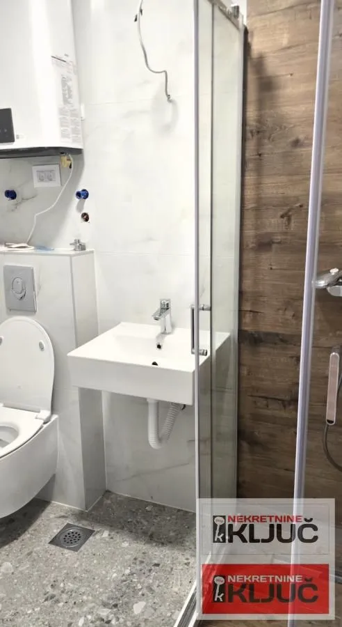 Izdavanje, jednosoban stan, 35m², Veternik, Novi Sad Sve Podlokacije
