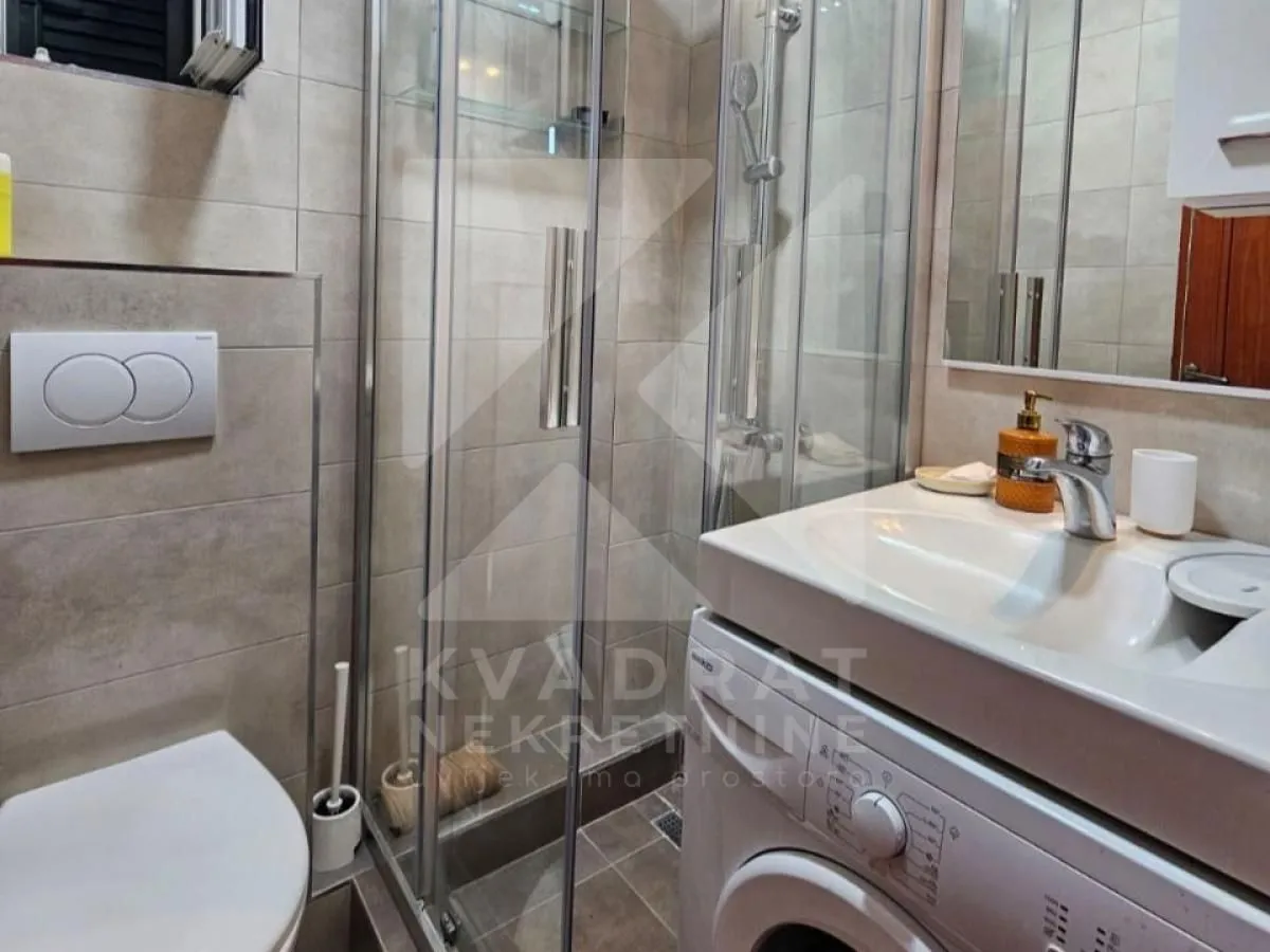 Izdavanje, jednosoban stan, 37m², Babin Do, Budva