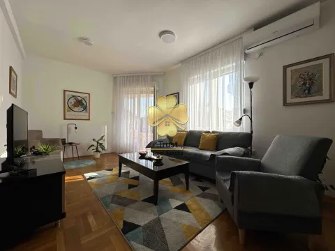 Izdavanje, jednosoban stan, 55m², Momišići, Podgorica