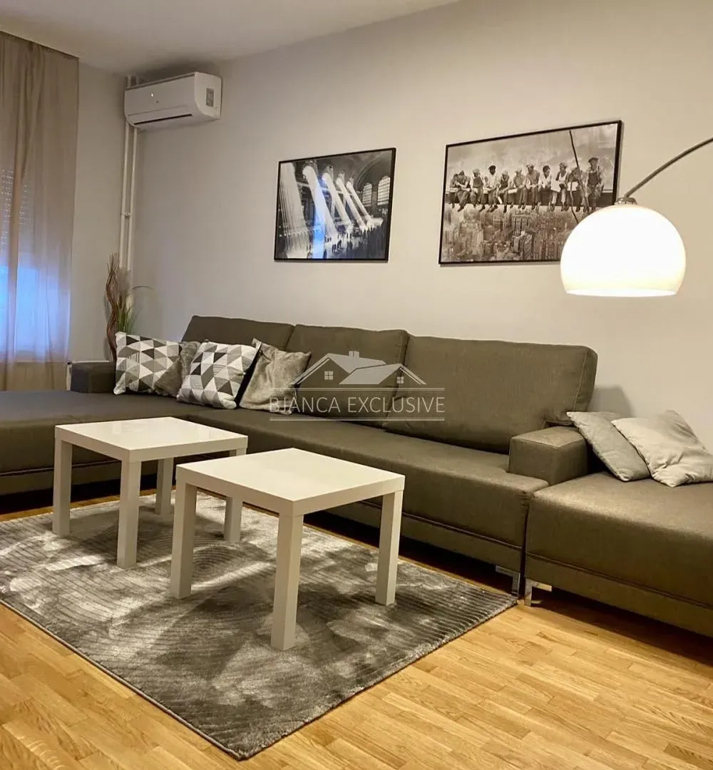 Prodaja, dvosoban stan, 60m², Belvil, Beograd