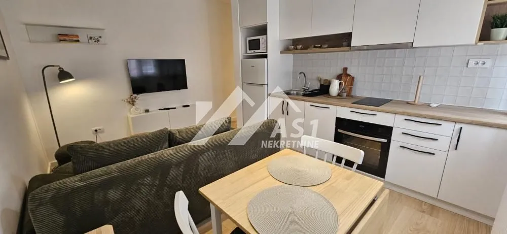Izdavanje, jednosoban stan, 40m², Podbara, Novi Sad Sve Podlokacije