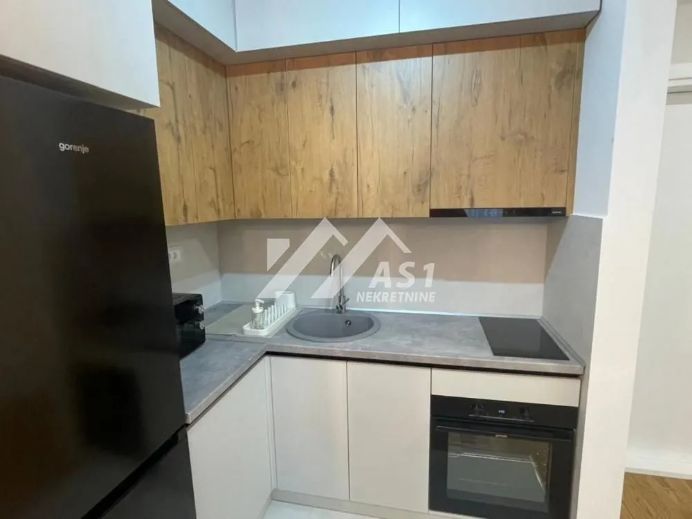 Izdavanje, dvosoban stan, 42m², Nova Detelinara, Novi Sad Sve Podlokacije