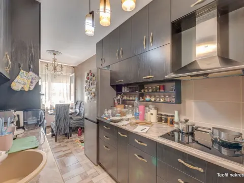 Sale, two bedroom apartment, 84m², Vračar, Šid - image 6