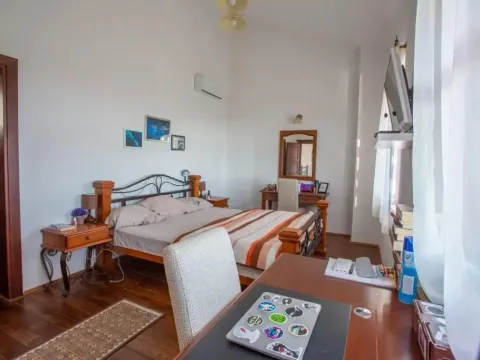 Prodaja, kuća, 210m², Zagora, Kotor - image 19
