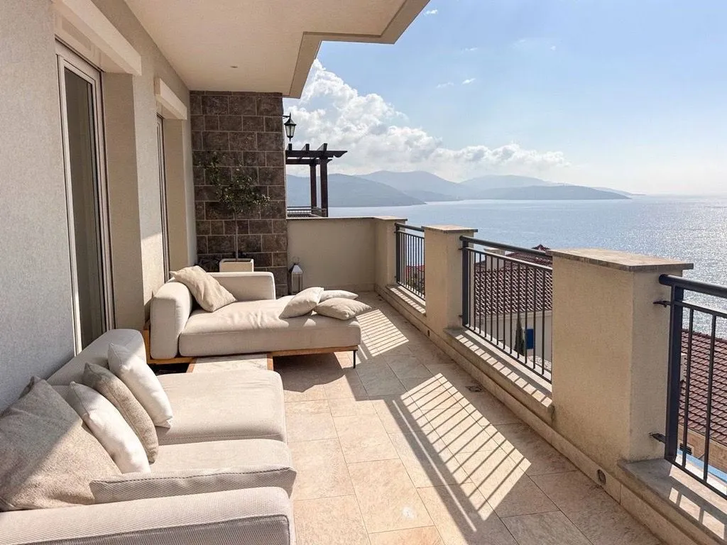 Sale, two bedroom apartment, 114m², Luštica Bay, Tivat